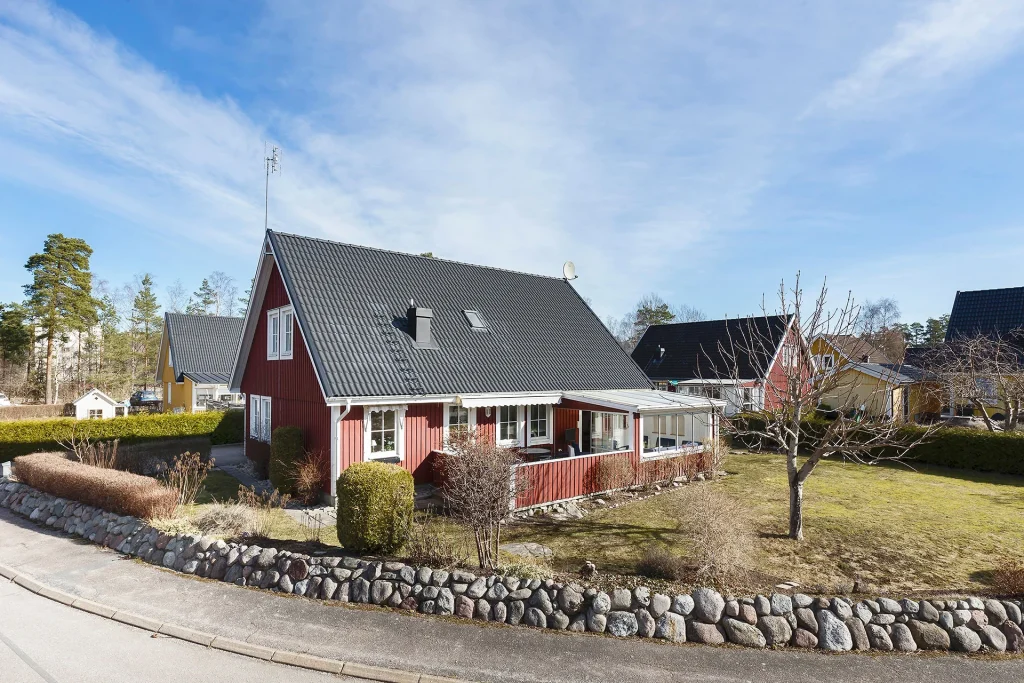 7. Fasadrenovering 2 planshus Sollentuna Skal